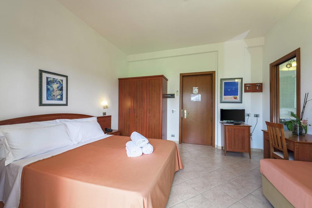 Albergo Villa A Mare Peschici Ngoại thất bức ảnh